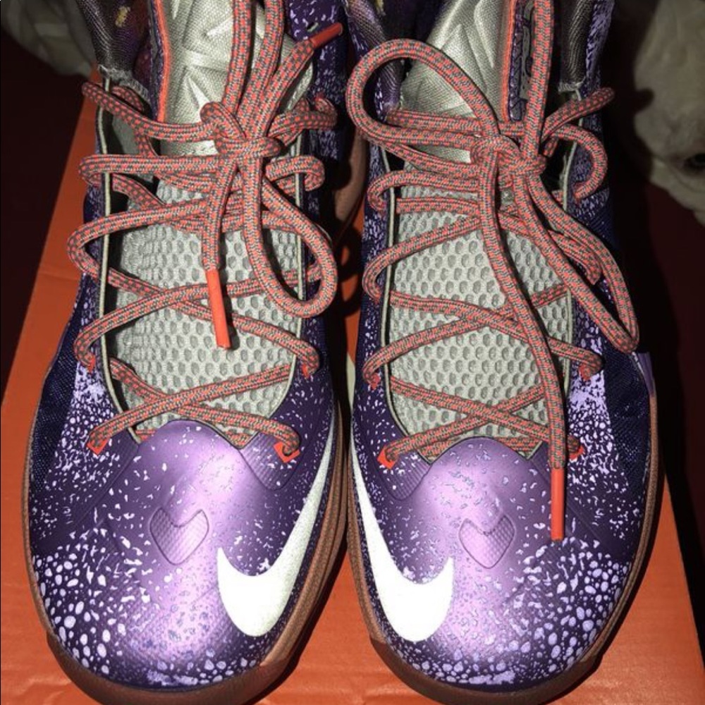 Area 72 LEBRON x